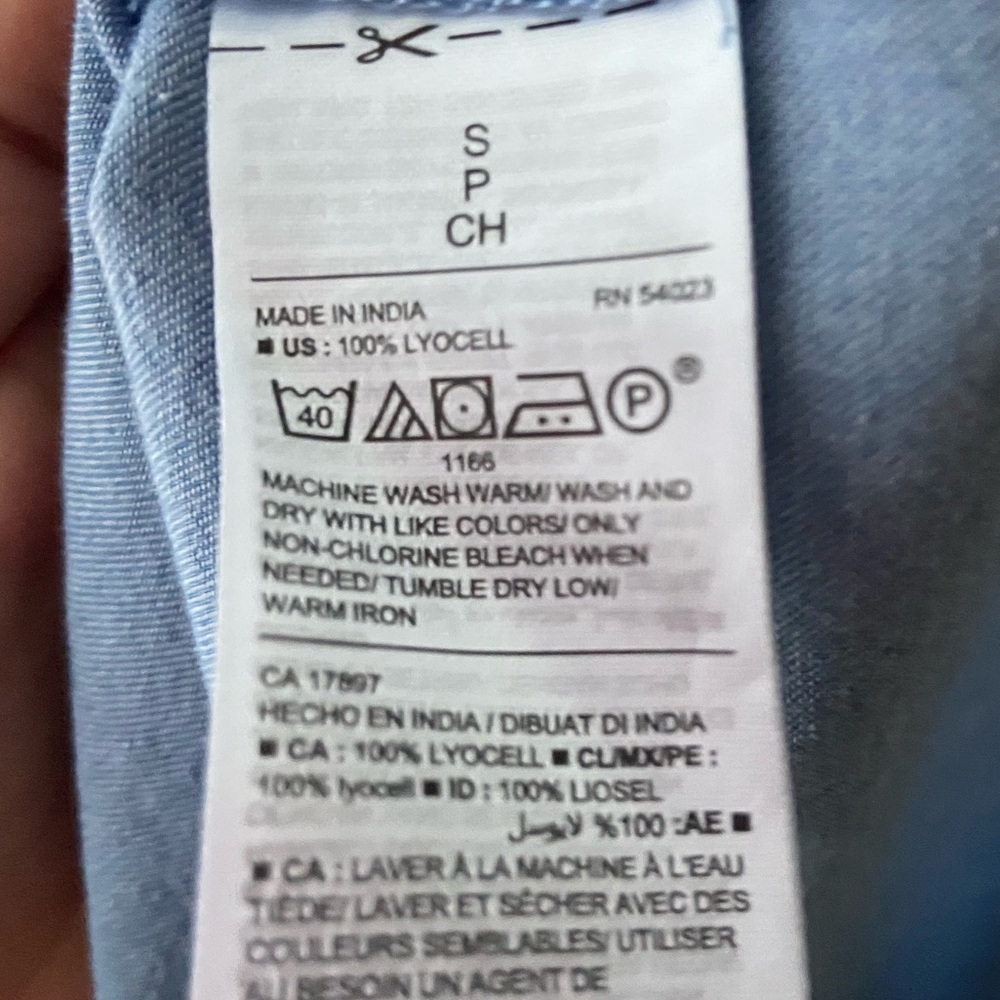 Old Navy Chambray One Shoulder Flutter Top - image 4